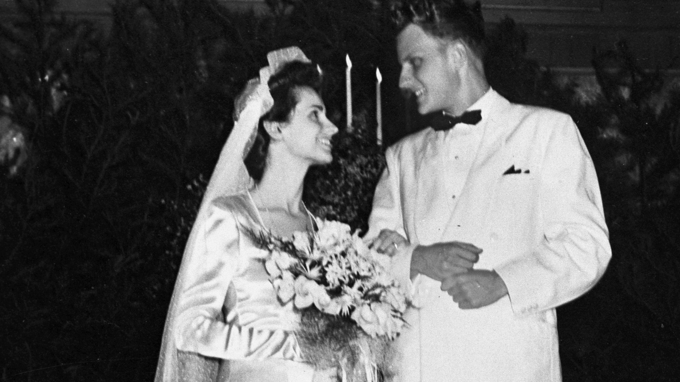 Ruth và Billy làm đám cưới năm 1943