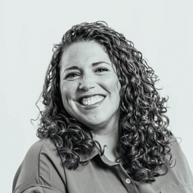 Headshot of Kate Shellnutt