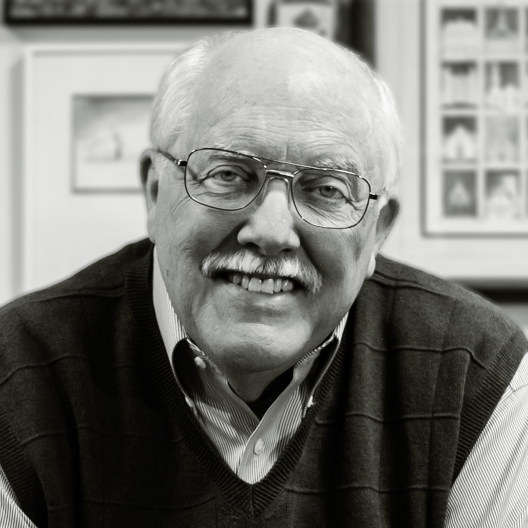 Headshot of Lee Eclov