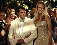 Matthew Broderick plays Walter, Joanna's husband