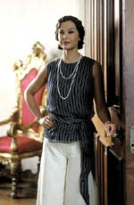 Ashley Judd as Linda Porter