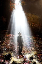 Cruise sees the light &hellip; and it ain't Scientology &hellip; or Katie Holmes