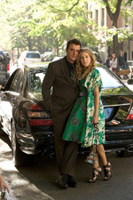 Mr. Big (Chris Noth) and Carrie get cuddly