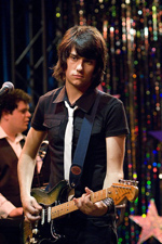Teddy Geiger as Curtis