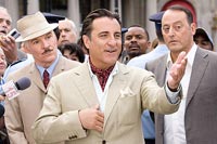 Vicenzo (Andy Garcia) with Clouseau and Ponton (Jean Reno)