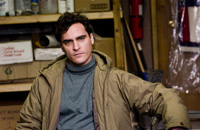 Joaquin Phoenix as Leonard