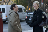 Michelle (Gwyneth Paltrow) and Leonard