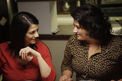 Hiam Abbass as Muna's sister Raghda