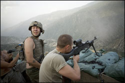 173rd US Airborne soldiers during a firefight