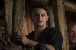 Shiloh Fernandez as Peter
