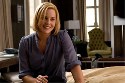 Abbie Cornish as Lindy