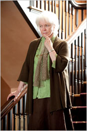 Ellen Burstyn as Georgiana