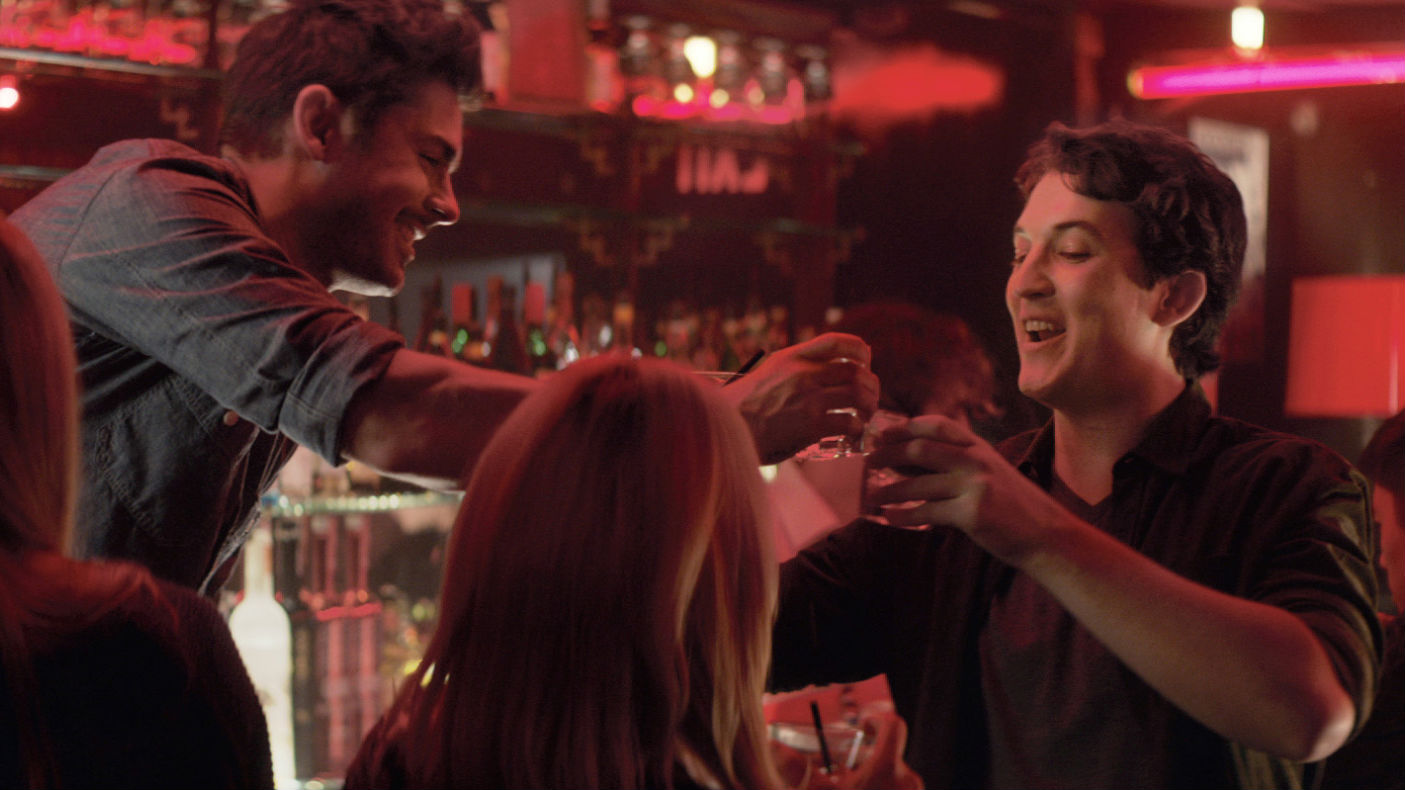 Zac Efron and Miles Teller in 'That Awkward Moment'