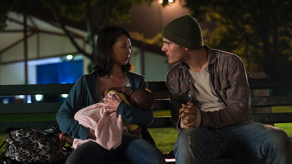 Annie Q and Chris Zylka in 'The Leftovers'