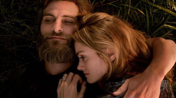 Ali Faulkner and Alan Powell in 'The Song'