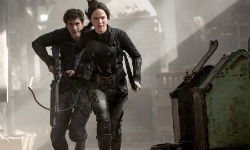 Jennifer Lawrence and Liam Hemsworth in 'The Hunger Games: Mockingjay - Part 1'