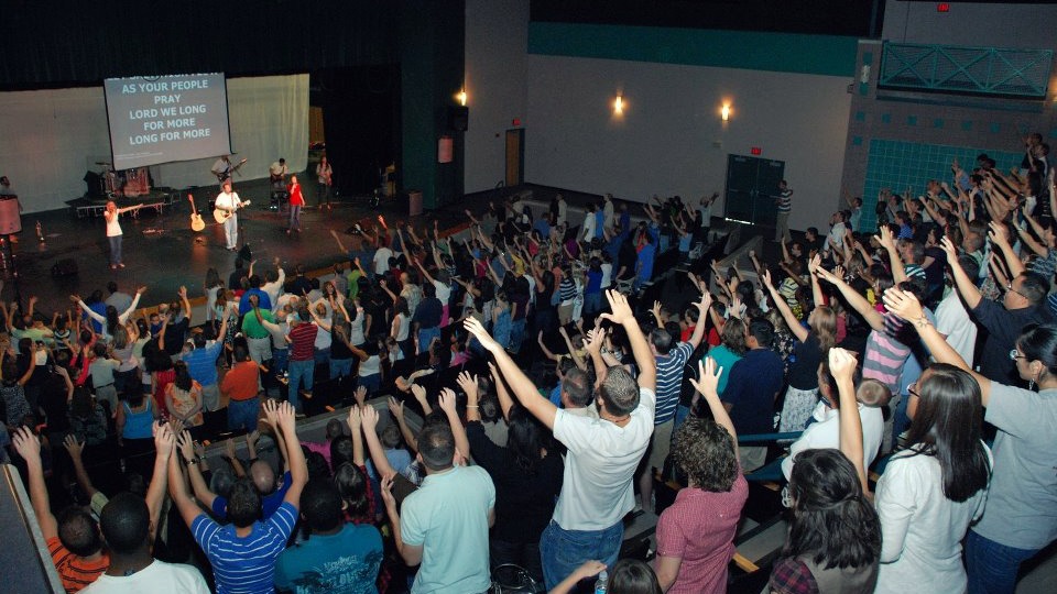 Faith Christian Church ministries draw college students from 6 schools