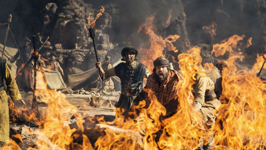 Saul trapped behind Peter's wall of fire in 'A.D. The Bible Continues'
