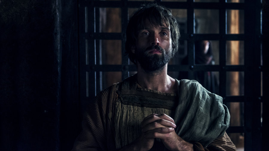 Saul prays in prison