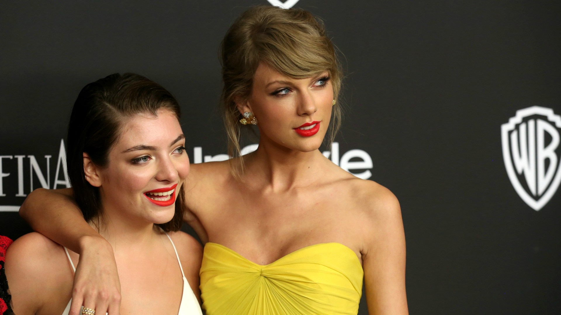 Taylor Swift with singer Lorde