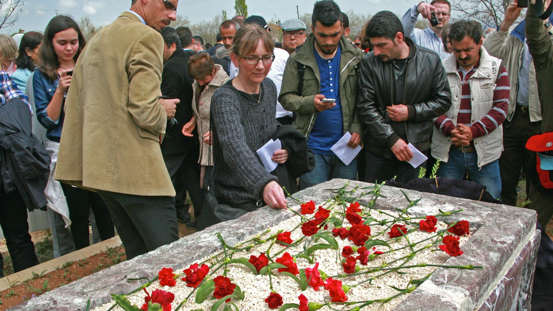 Susanne Geske, widow of martyr Tilmann Geske, after a memorial ceremony for another martyr, Uğur Yüksel, in 2014.