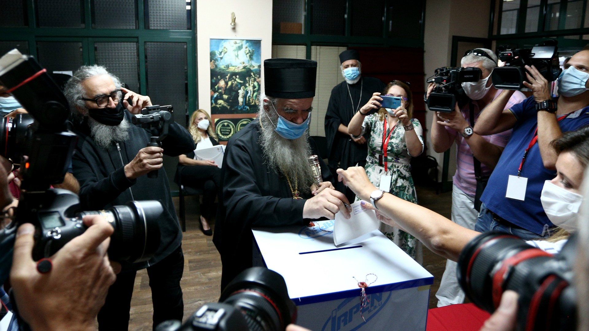 Metropolitan Amfilohije Radovic of the Serbian Orthodox Church in Montenegro votes on August 30.