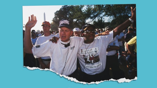 Members of Promise Keepers pray at the National Mall on October 4, 1997, in Washington, DC.