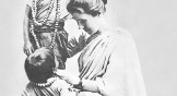 Amy Carmichael with children in India