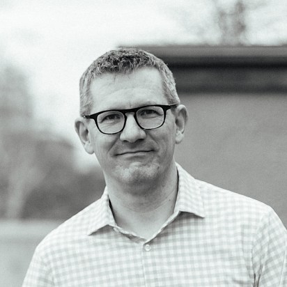 Headshot of Andy Crouch