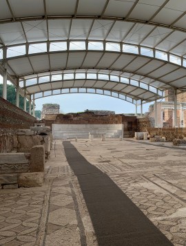 Synagogue next to a Roman gymnasium in Sardis