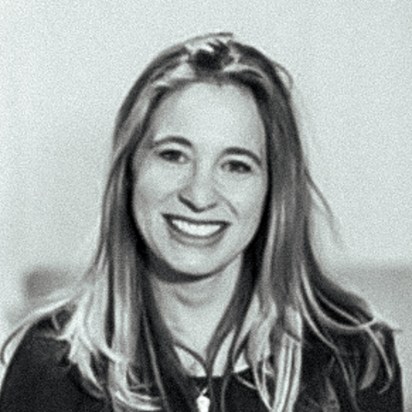 Headshot of Kirsten Sanders