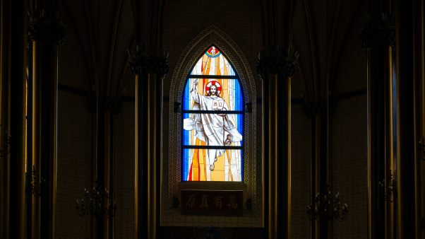 Stained glass window depicting Jesus