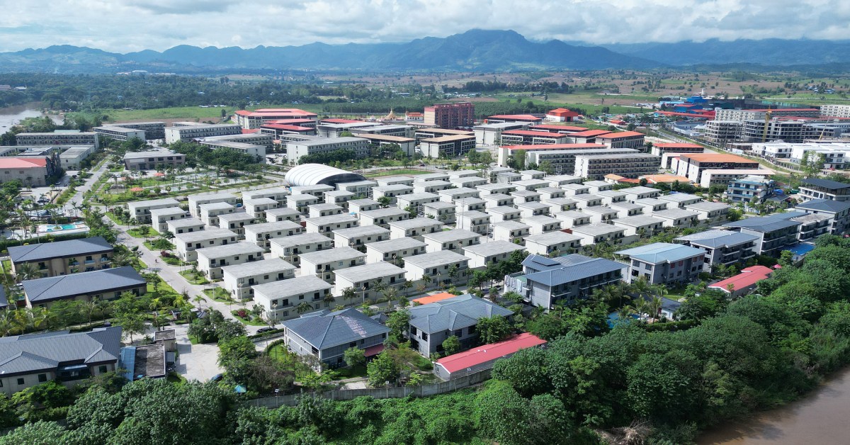 The Christians Helpi...