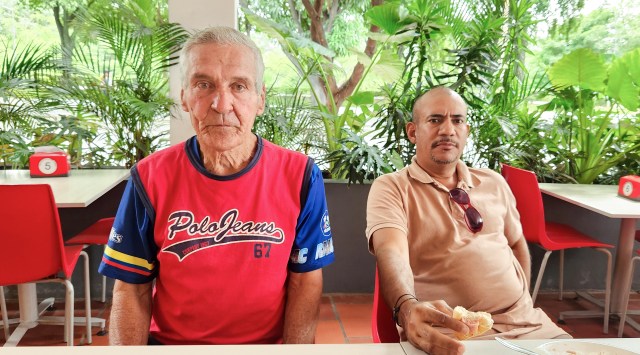 Jonathan Coche-Vásquez and his uncle Frank González.