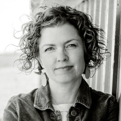 Headshot of Gretchen Ronnevik