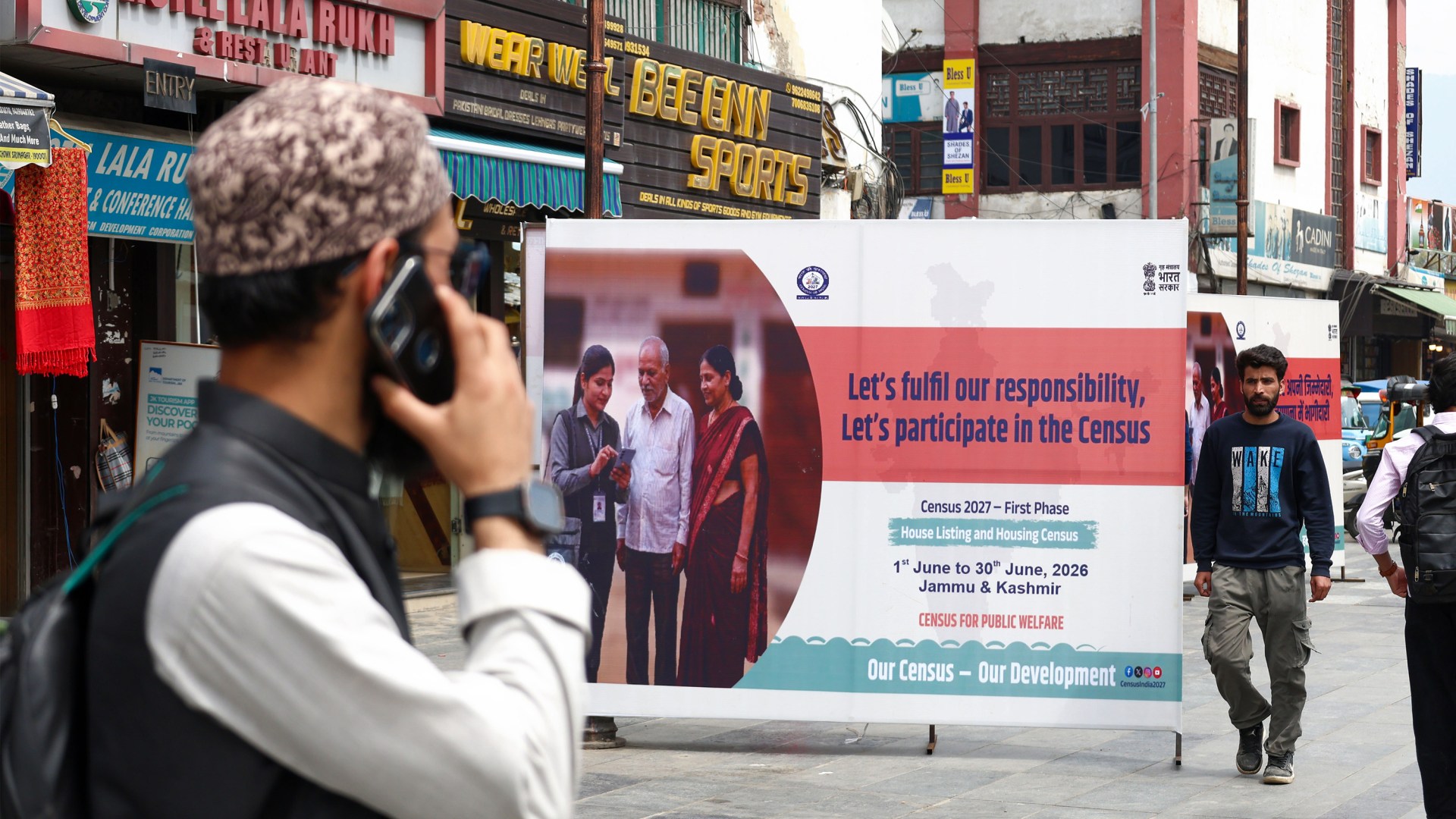 An awareness board for the 2027 Census in India.